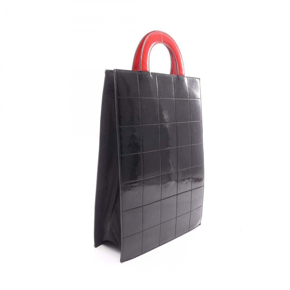 CHANEL Black Leather Tote Bag - Picture 2 of 15